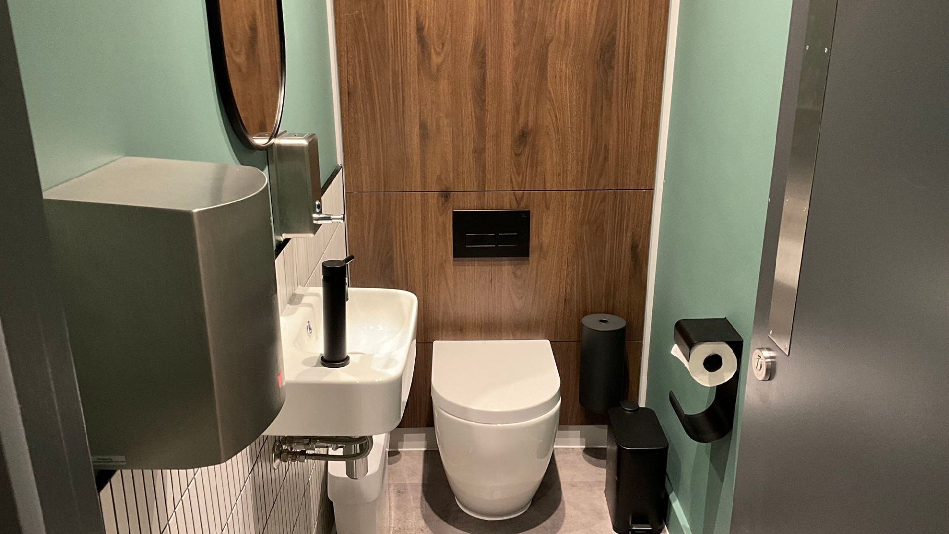 Andrews House, Guildford