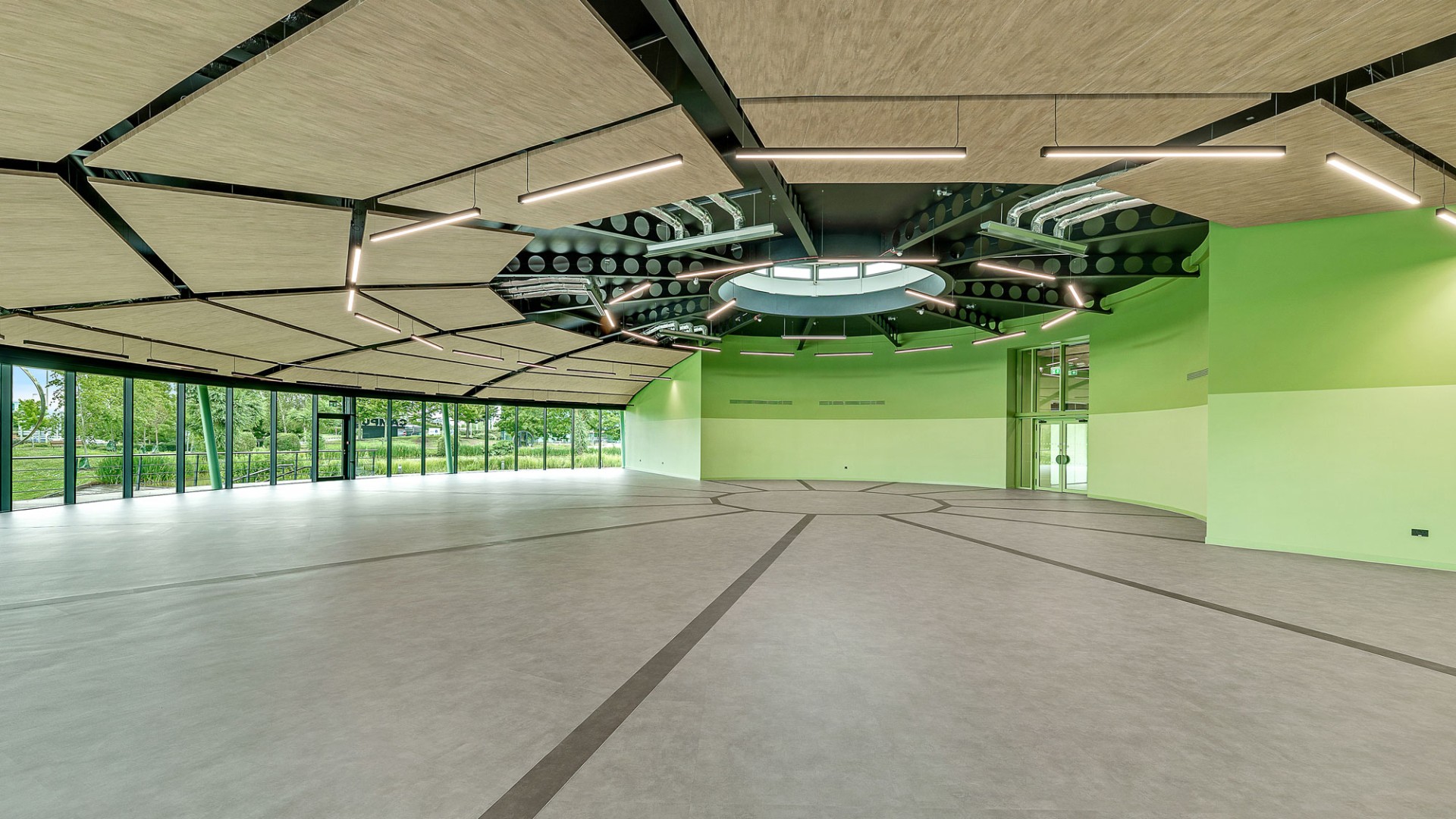 Campus, Reading International